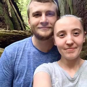 Meet your Posher, Dustin